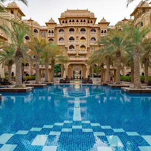 Higuests - Luxurious 1br In Palms With Private Access Apartment Dubai